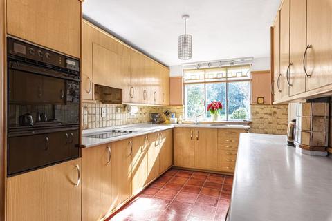 37 Crescent Road, Sidcup, DA15 7HN