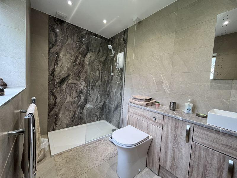 Ensuite Shower Room