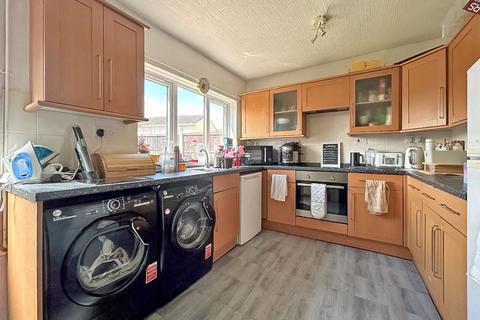 3 bedroom semi-detached house for sale, Whitehouse Avenue, Wednesbury