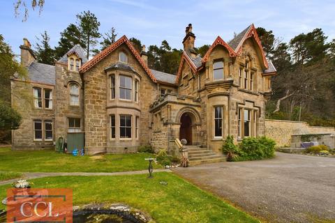 Guest house for sale, St Leonards Road, Forres, IV36