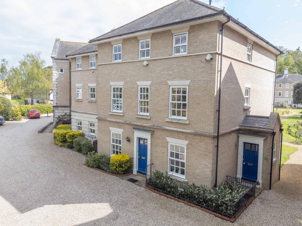 Three Bed Townhouse, Lexden Park