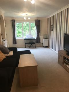 2 bedroom apartment to rent, Tudor Close, Hatfield AL10