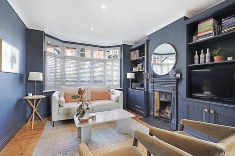 25 Allnutts Road, Epping, CM16 7BE