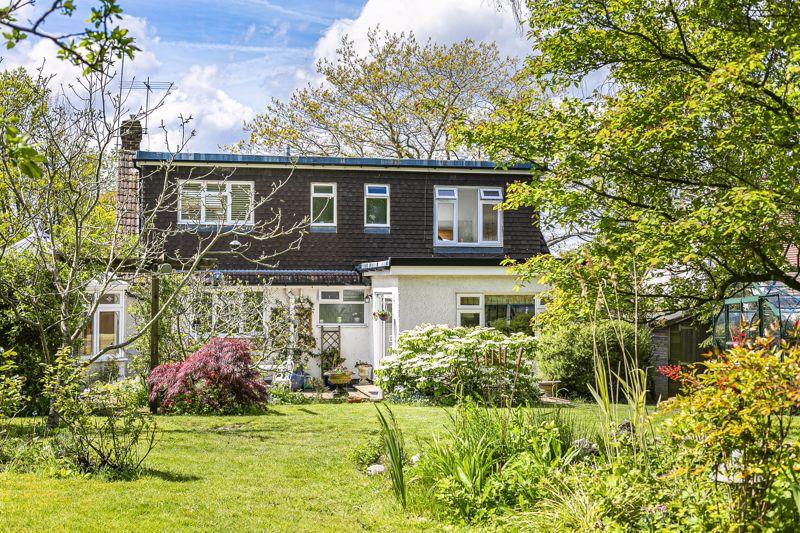Hazel Way, Fetcham 3 bed chalet for sale £939,950