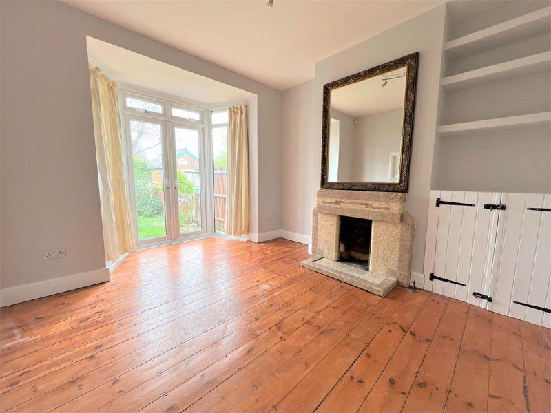 Ash Grove, London N13 3 bed house - £2,050 pcm (£473 pw)