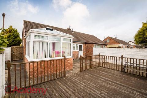 2 bedroom semi-detached bungalow for sale, Cleveleys Avenue, Widnes