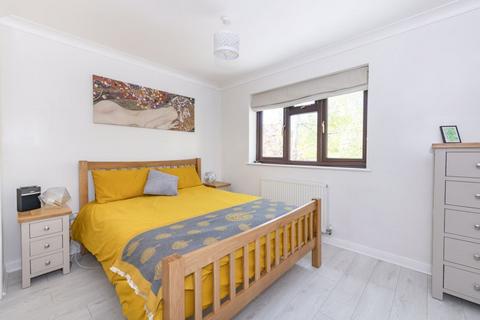 8 Bay Tree Close, Heathfield, TN21 8YG