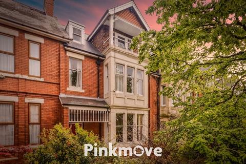 6 bedroom terraced house for sale, Stow Park Avenue, Newport - REF# 00021937