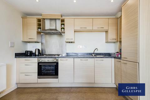 1 bedroom flat to rent, Lovelace House, W13