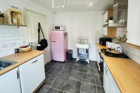3 bedroom semi-detached house to rent, Lea Drive, Loughborough, LE11