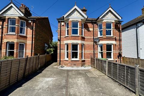 13 Furlong Road, Bourne End, SL8 5AE