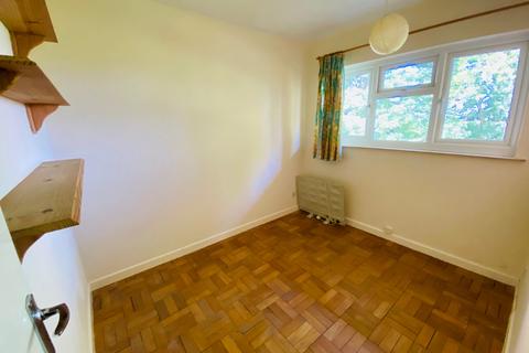 2 bedroom flat to rent, Redhill Drive, Bournemouth