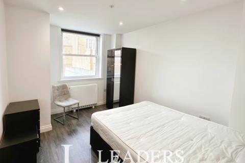 1 bedroom apartment to rent, New Road