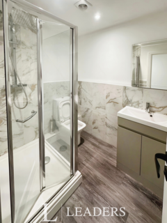 1 bedroom apartment to rent, New Road