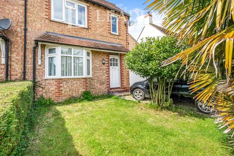 3 bedroom semi-detached house to rent, Salthill Road, Fishbourne