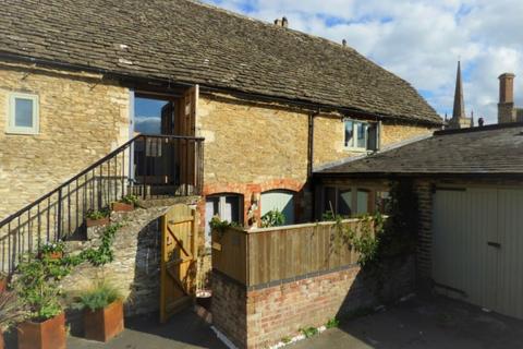 2 bedroom apartment to rent, Swan Court, Lechlade