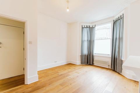 1 bedroom flat to rent, Corrance Road