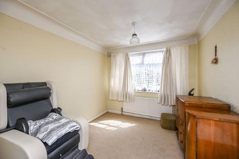 4 bedroom semi-detached house for sale, Denstone Avenue, Aintree L10