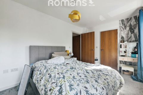 2 bedroom apartment to rent, The Roperies