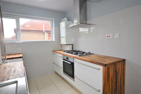 3 bedroom apartment to rent, Burnham Lane, Slough