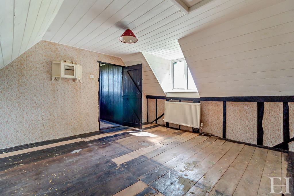 8593320-interior WM12-800