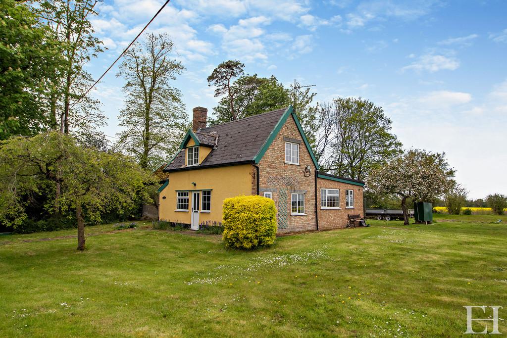 8593320-exterior WM07-800
