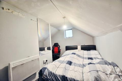 1 bedroom flat to rent, Rockingham Road, Uxbridge