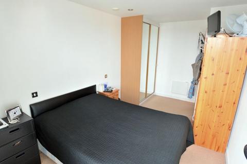 2 bedroom apartment to rent, Tower House, Uxbridge