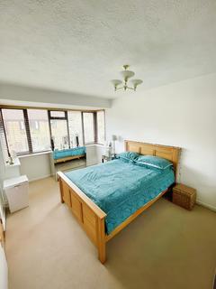 2 bedroom property to rent, Trotyn Croft, Aldwick Felds