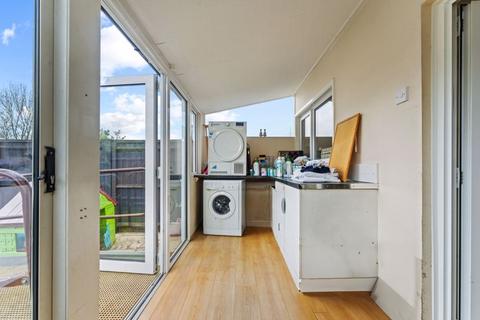 33 Molesey Drive, Sutton, SM3 9UN