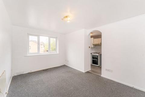 1 bedroom apartment for sale, Gartons Close, Enfield
