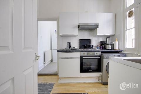 2 bedroom apartment for sale, Lyndhurst Road, London, N22