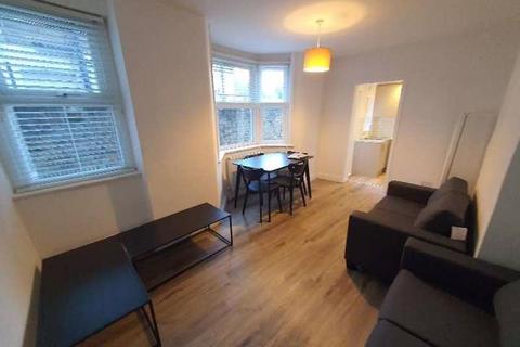 4 bedroom terraced house to rent, Exon Street, LONDON, SE17 2JW