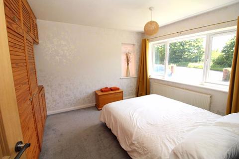 2 bedroom detached bungalow for sale, Amersham Road, Hazlemere HP15