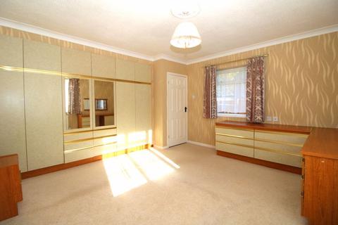 3 bedroom detached bungalow for sale, Orchard Park, Holmer Green HP15