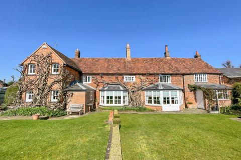 5 bedroom character property for sale, Aylesbury Road, Leighton Buzzard LU7