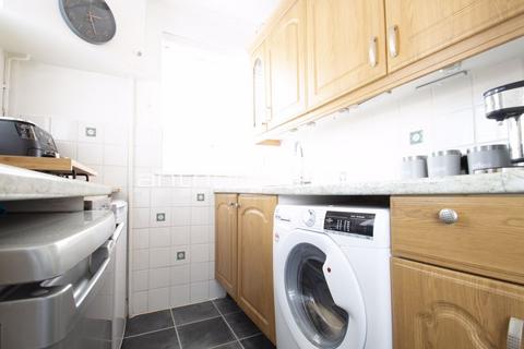 212a Eversley Avenue, Bexleyheath, DA7 6SW