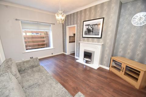 3 bedroom flat for sale, Gladsmuir Road, Hillington, Glasgow, G52 2LA