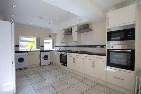 6 bedroom terraced house to rent, Cathays Terrace, Cardiff CF24