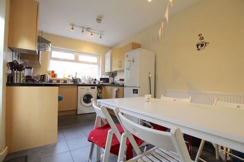 4 bedroom terraced house to rent, Moy Road, Cardiff CF24