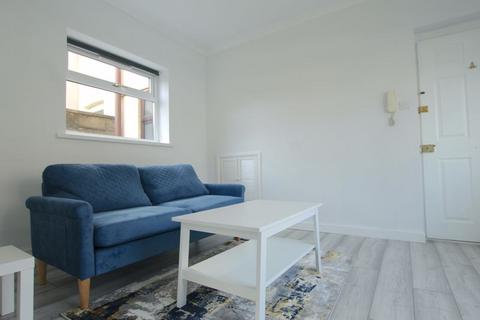 1 bedroom apartment to rent, Daniel Street, Cardiff CF24
