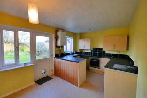 3 bedroom semi-detached house to rent, Pheasant Way, Cirencester