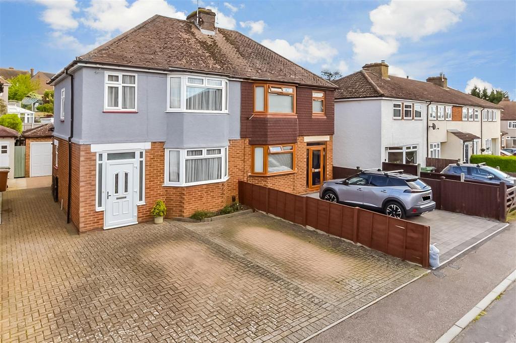 Shelley Road, Maidstone, Kent 3 bed semidetached house for sale £365,000