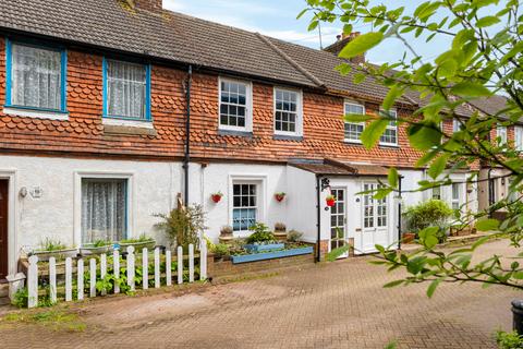 3 bedroom cottage for sale, Railway Terrace, Westerham, Kent