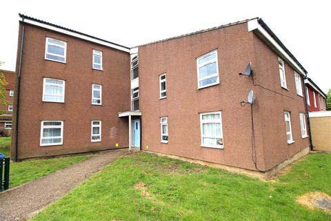 2 bedroom flat for sale, Mallows Green, Harlow CM19