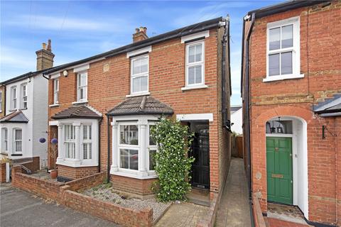 4 bedroom semi-detached house for sale, Dorchester Road, Weybridge, Surrey, KT13