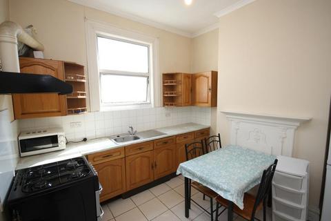 House share to rent, Old Oak Road, Acton, London, W3 7HQ