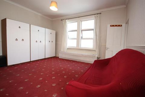 House share to rent, Old Oak Road, Acton, London, W3 7HQ