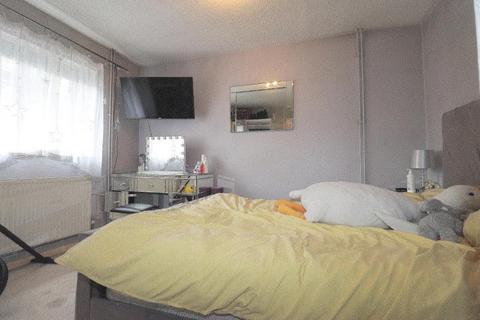 11 Kelling Close, Luton, LU2 7ET