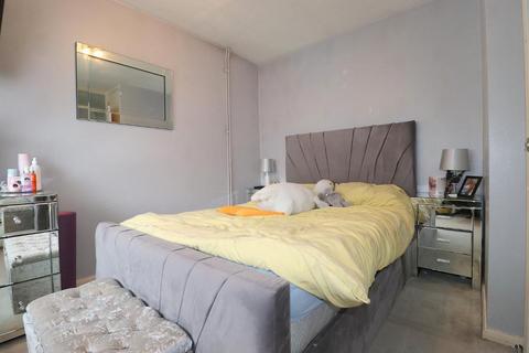 11 Kelling Close, Luton, LU2 7ET
